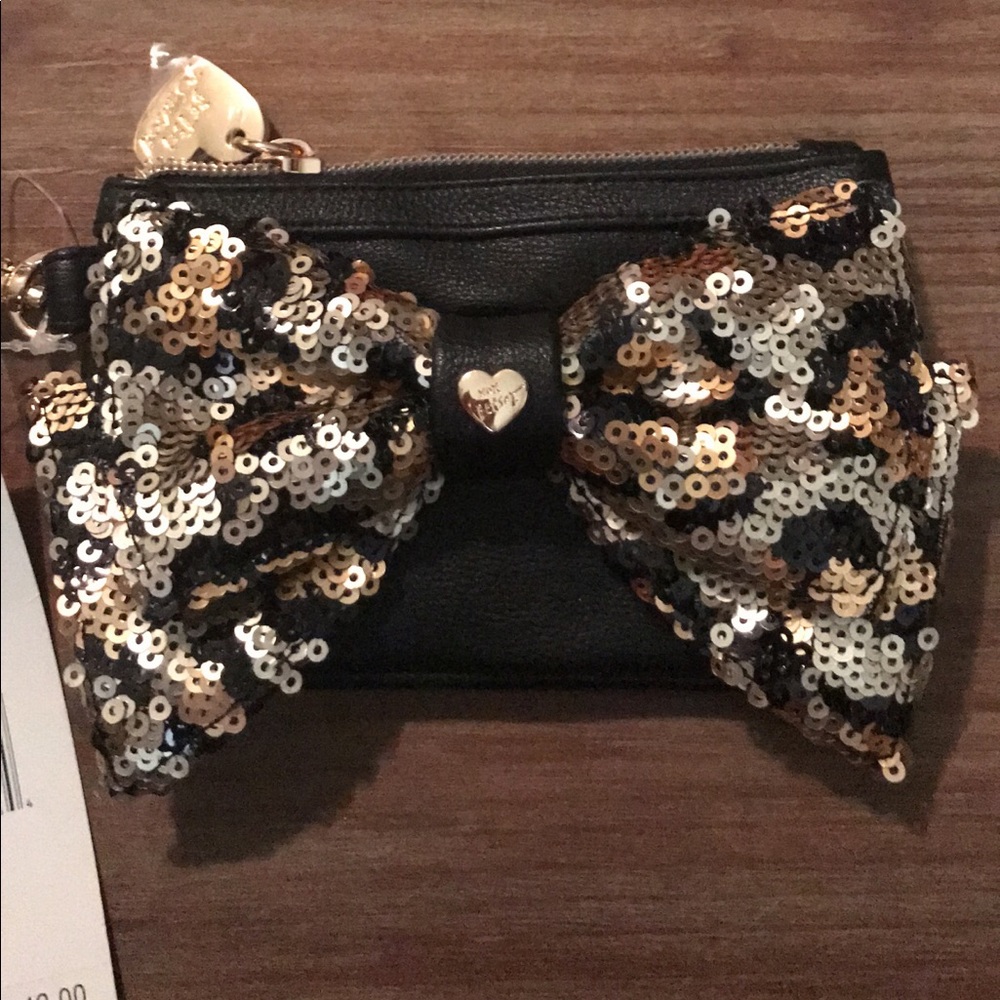 NWT Betsey Johnson Mixed Metal 2 Bow Coin Purse